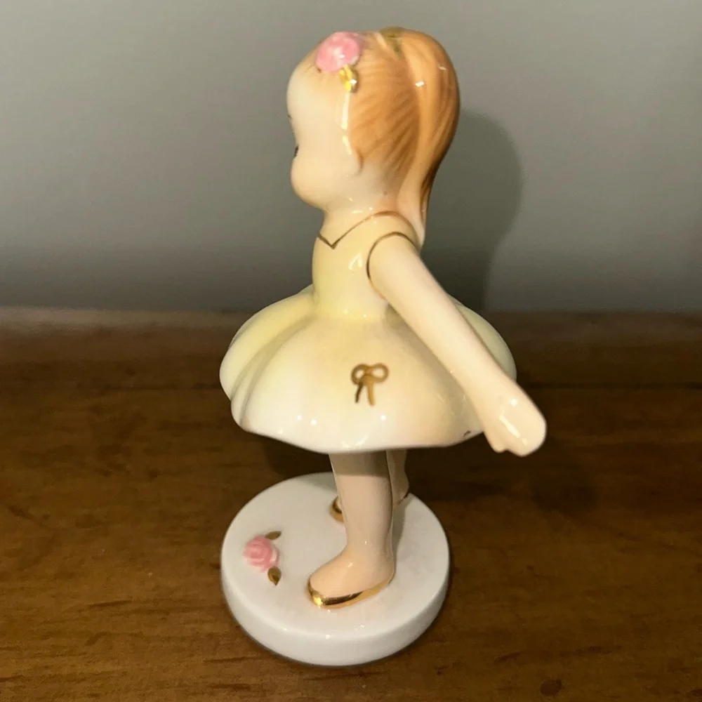 Josef Originals Dakin Ballerina Tutu Girl Figurine